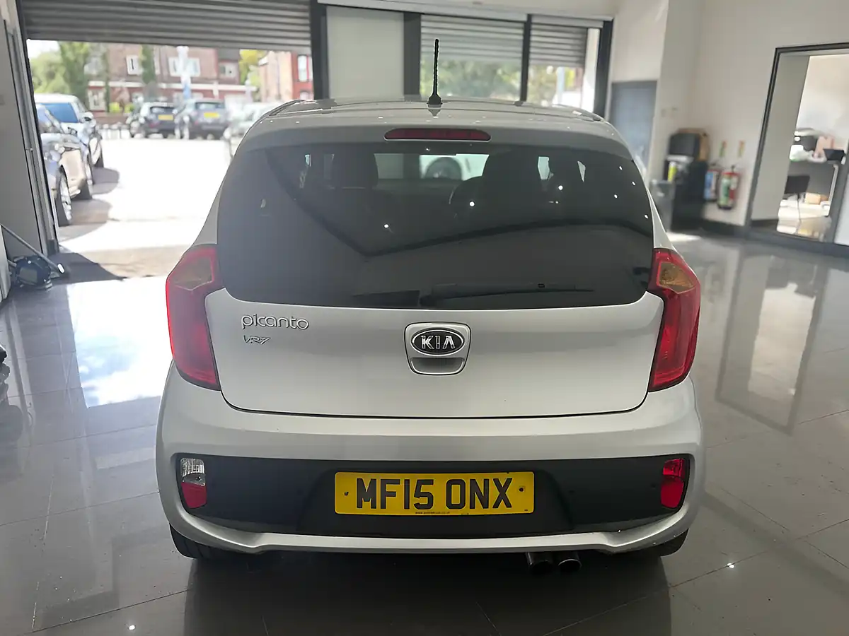 Used 2015 Kia Picanto VR7 Silver - Interior and Exterior details 9