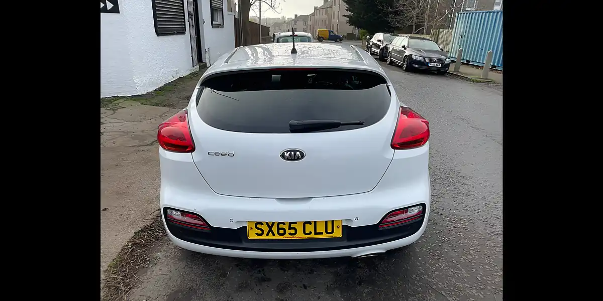 Used 2015 Kia Proceed SR7 White - Interior and Exterior details 5