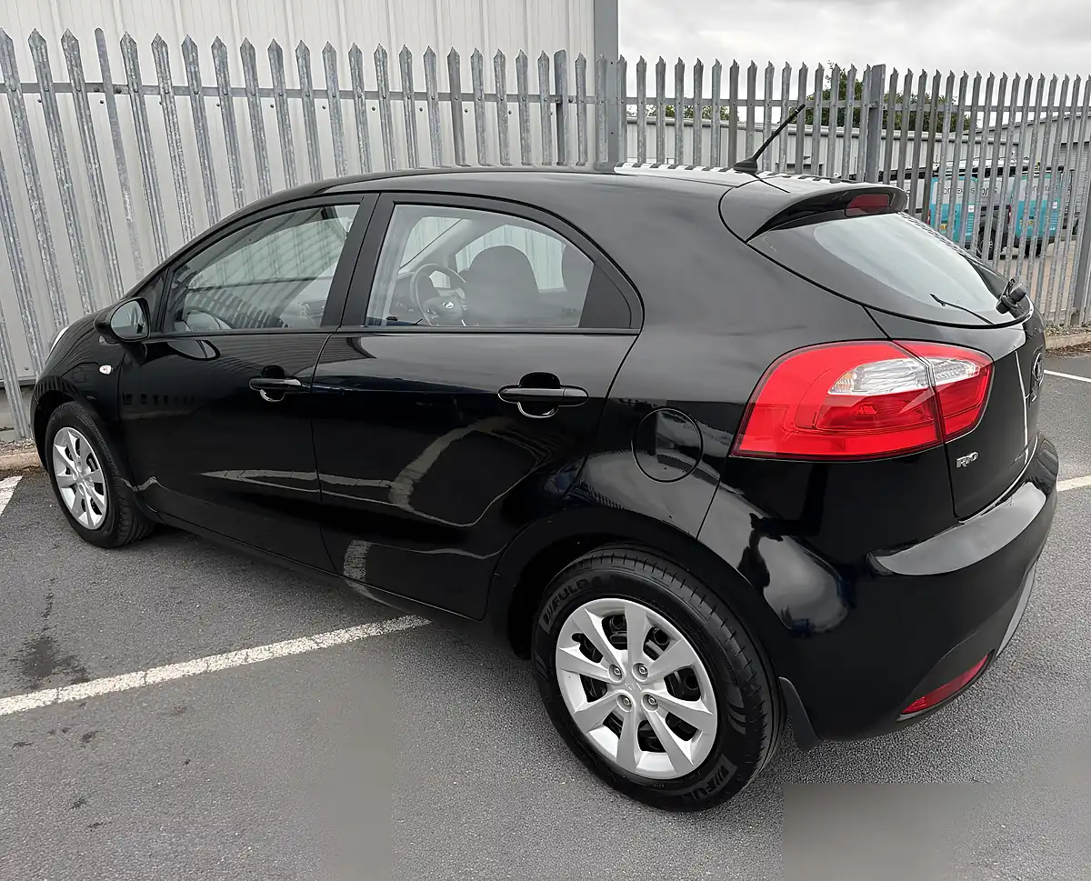 Used 2015 Kia Rio 1 Black - Interior and Exterior details 4
