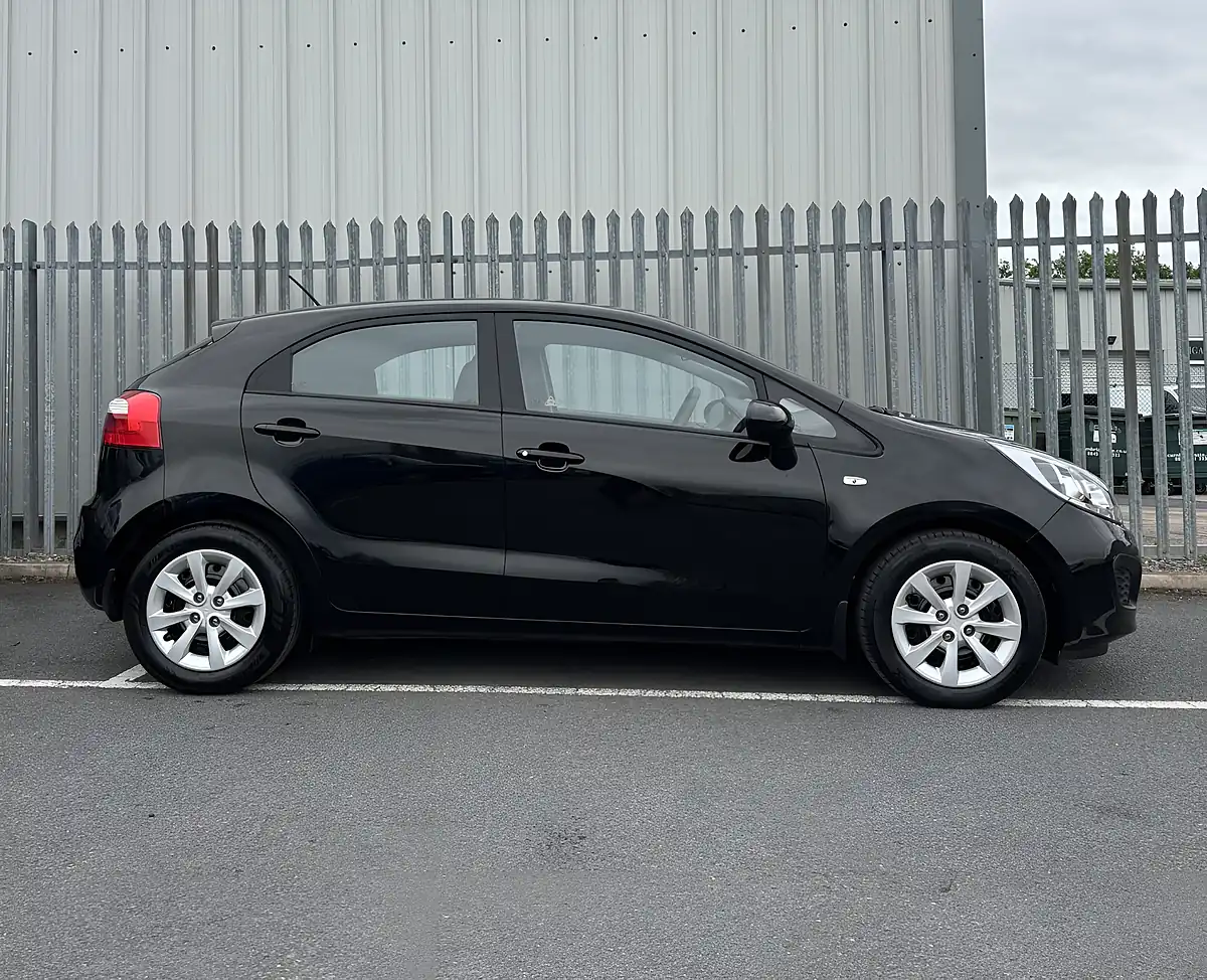 Used 2015 Kia Rio 1 Black - Interior and Exterior details 7
