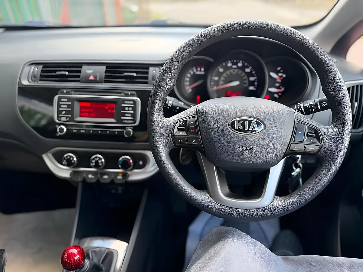 Used 2015 Kia Rio 1 Red - Interior and Exterior details 16