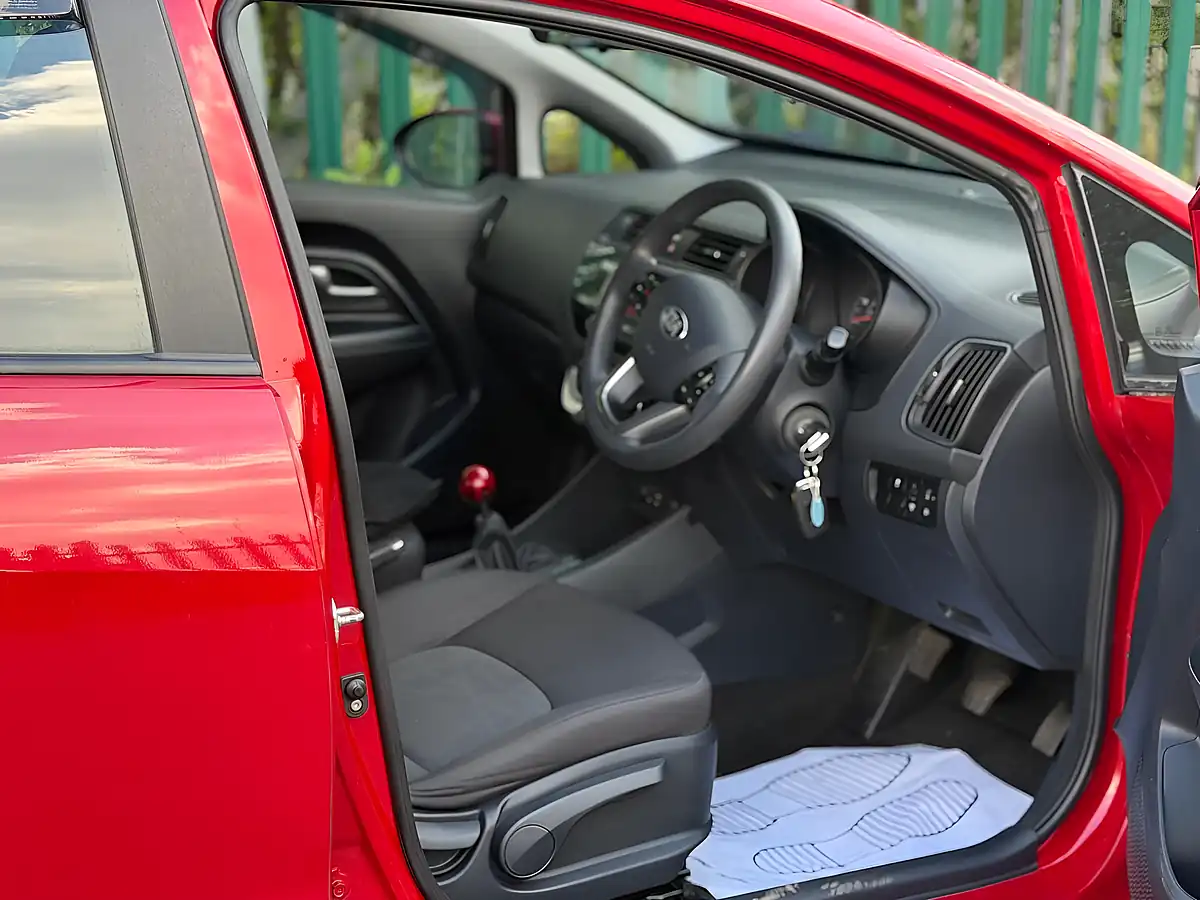 Used 2015 Kia Rio 1 Red - Interior and Exterior details 3