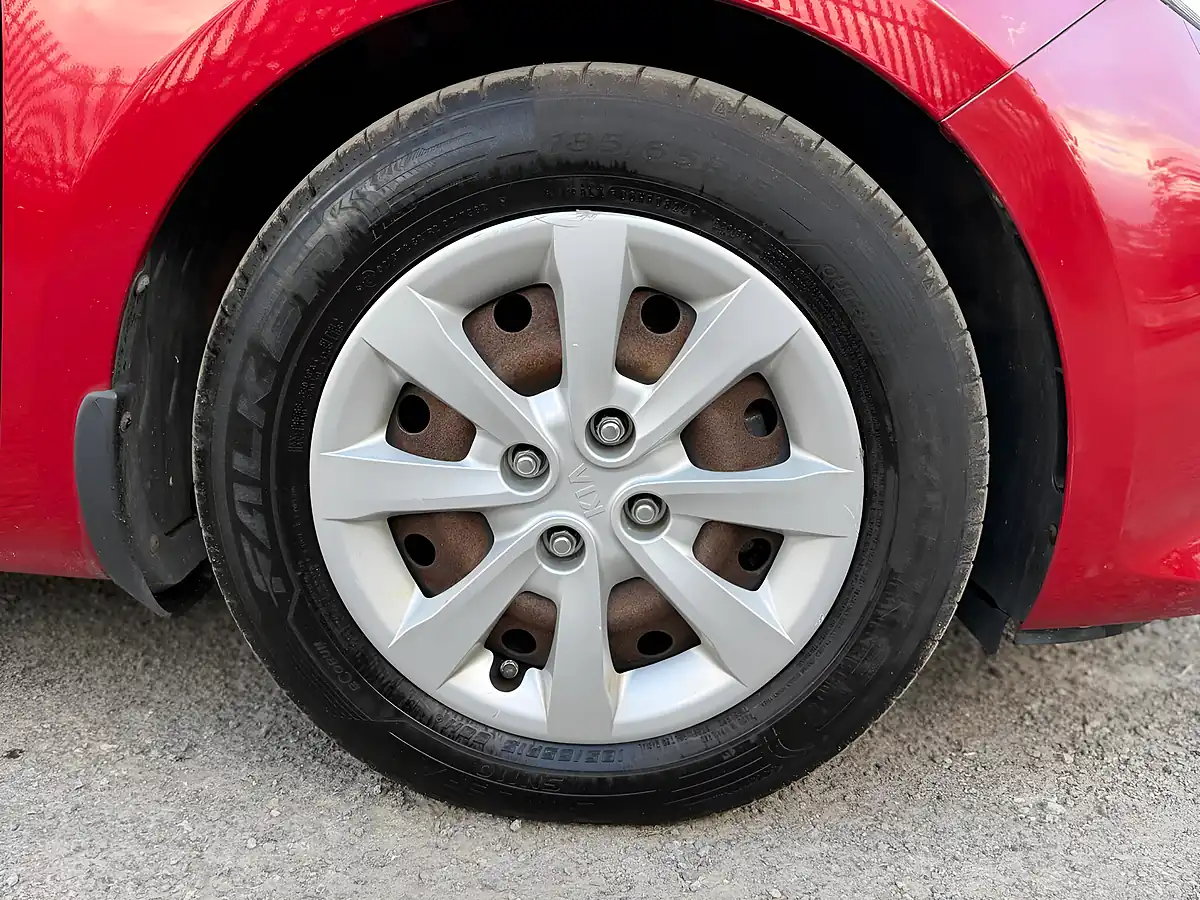 Used 2015 Kia Rio 1 Red - Interior and Exterior details 7
