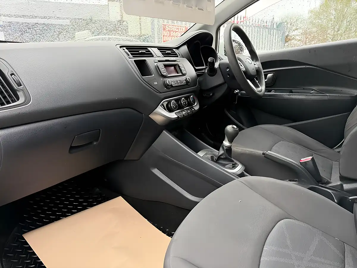 Used 2015 Kia Rio 1 White - Interior and Exterior details 12