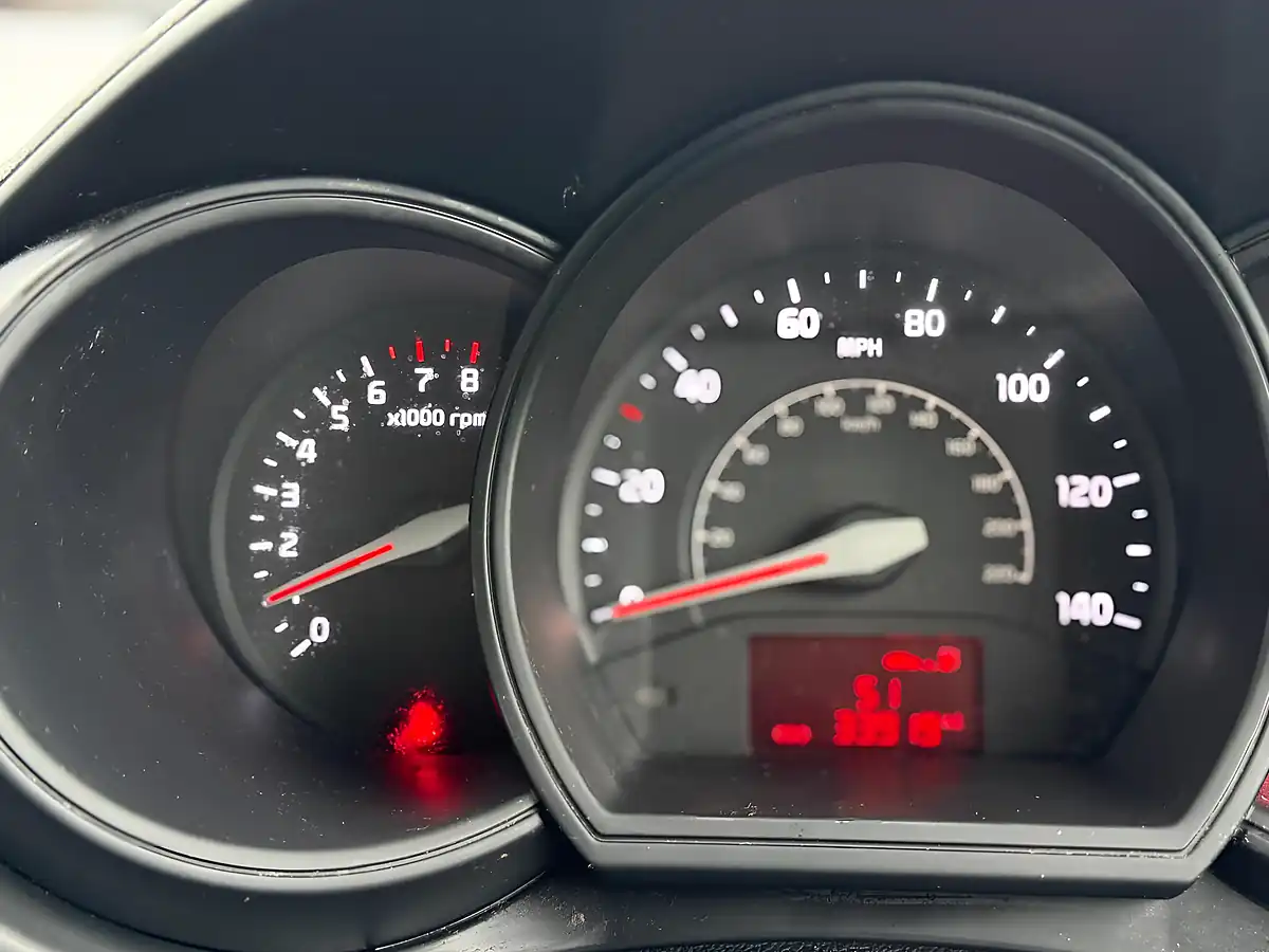 Used 2015 Kia Rio 1 White - Interior and Exterior details 17