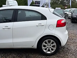 Used 2015 Kia Rio 1 White - Interior and Exterior details 20