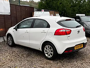 Used 2015 Kia Rio 1 White - Interior and Exterior details 5