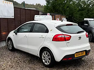 Used 2015 Kia Rio 1 White - Interior and Exterior details 7