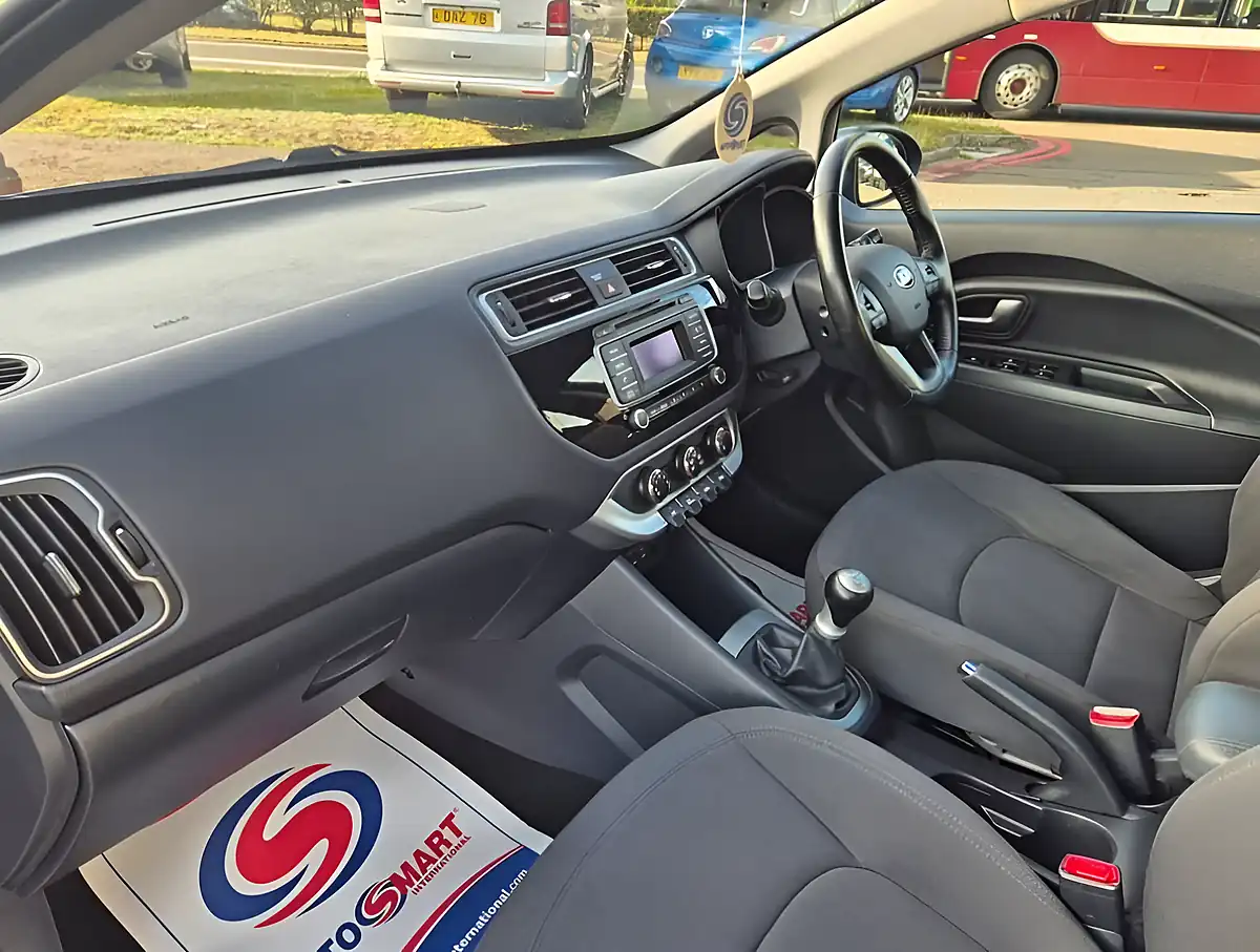 Used 2015 Kia Rio 2 Blue - Interior and Exterior details 15