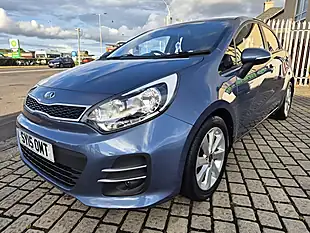 Used 2015 Kia Rio 2 Blue - Interior and Exterior details 4
