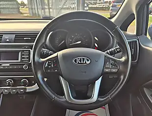 Used 2015 Kia Rio 2 Blue - Interior and Exterior details 9
