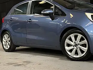 Used 2015 Kia Rio 2 Blue - Interior and Exterior details 20
