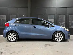 Used 2015 Kia Rio 2 Blue - Interior and Exterior details 4