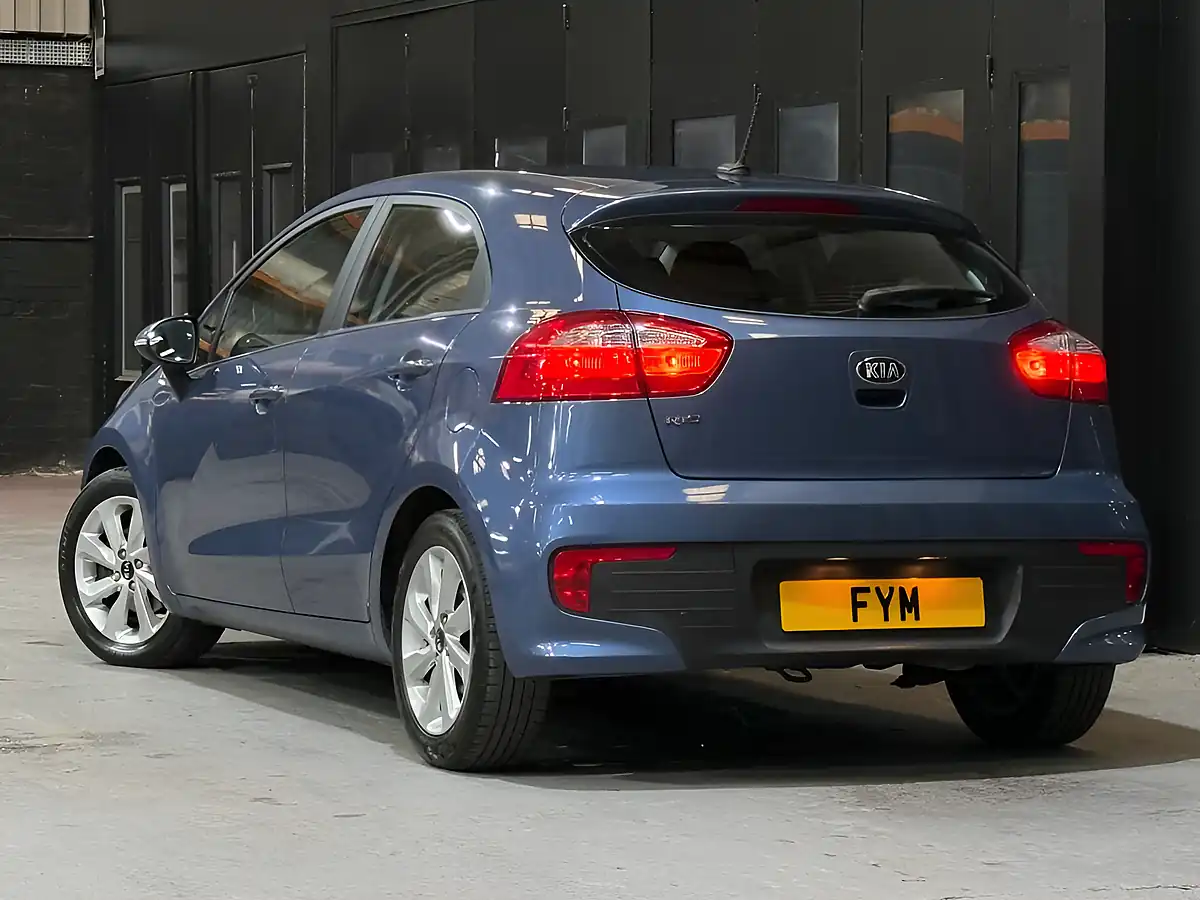 Used 2015 Kia Rio 2 Blue - Interior and Exterior details 5