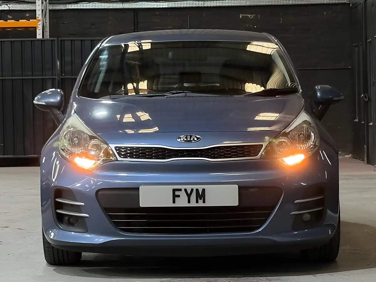 Used 2015 Kia Rio 2 Blue - Interior and Exterior details 7