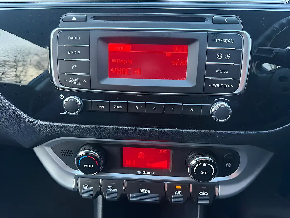 Used 2015 Kia Rio 2 Blue - Interior and Exterior details 15