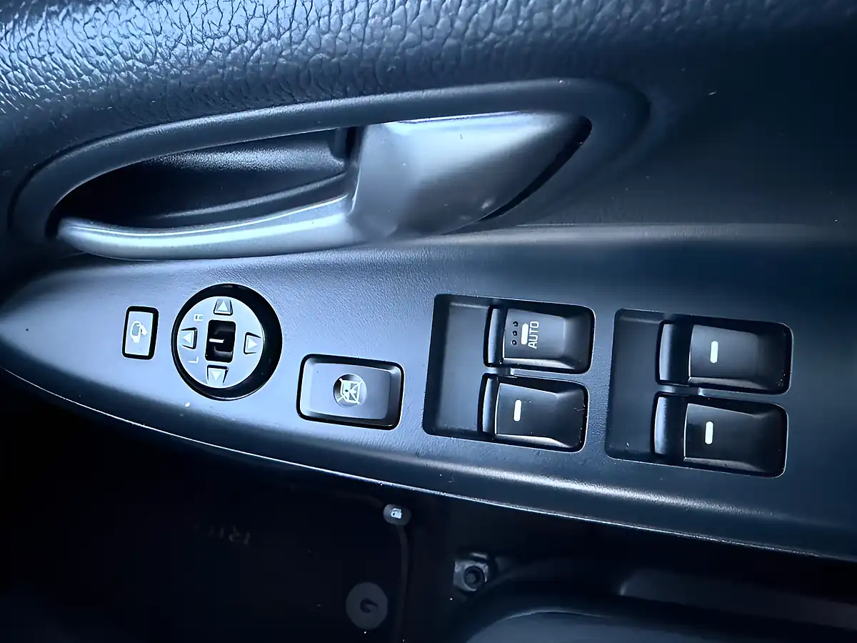 Used 2015 Kia Rio 2 Blue - Interior and Exterior details 17