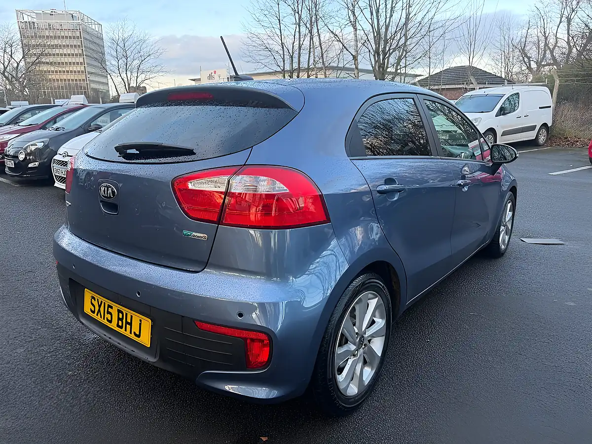 Used 2015 Kia Rio 2 Blue - Interior and Exterior details 6