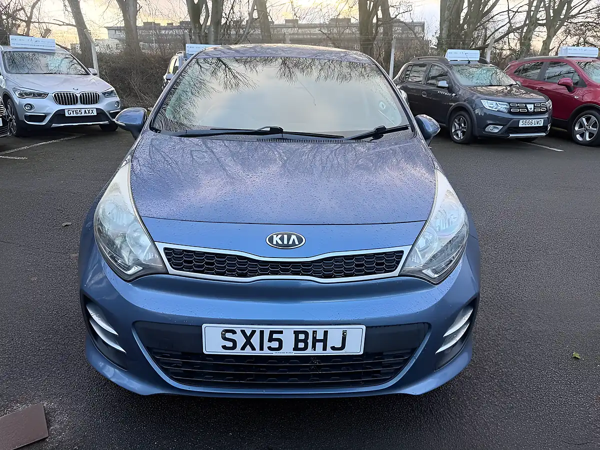 Used 2015 Kia Rio 2 Blue - Interior and Exterior details 9