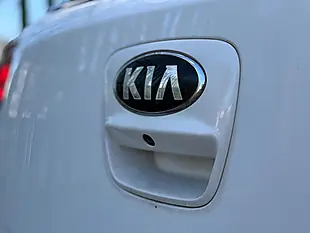Used 2015 Kia Rio 3 White - Interior and Exterior details 10
