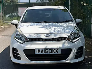 Used 2015 Kia Rio 3 White - Interior and Exterior details 6