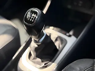 Used 2015 Kia Rio 4 White - Interior and Exterior details 17