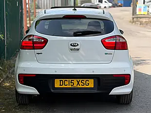 Used 2015 Kia Rio 4 White - Interior and Exterior details 8