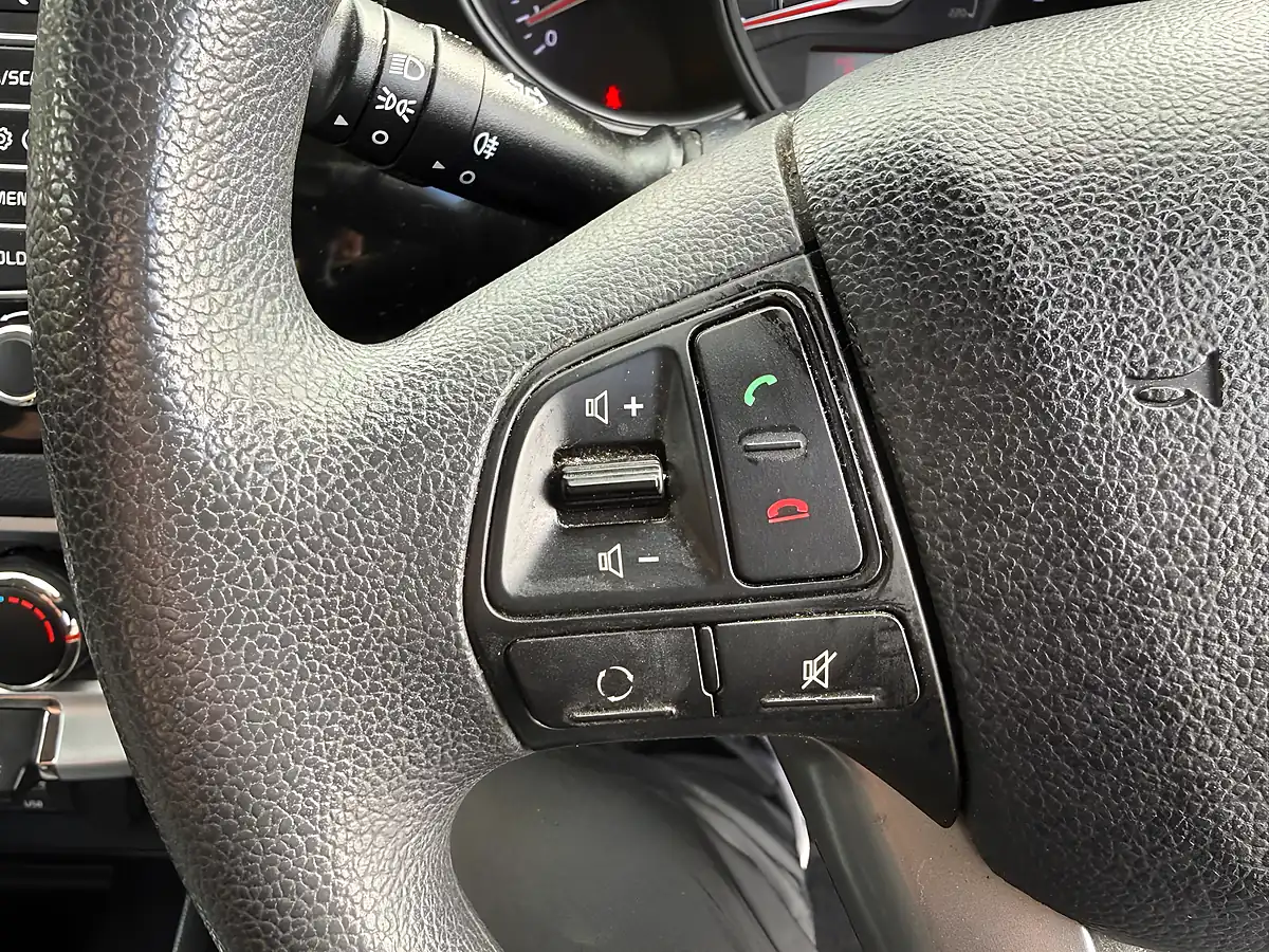 Used 2015 Kia Rio Air Red - Interior and Exterior details 16