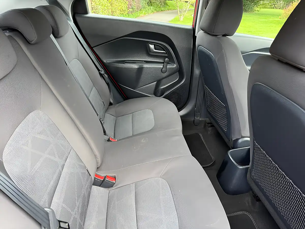Used 2015 Kia Rio Air Red - Interior and Exterior details 18