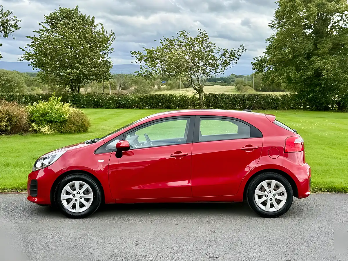 Used 2015 Kia Rio Air Red - Interior and Exterior details 5