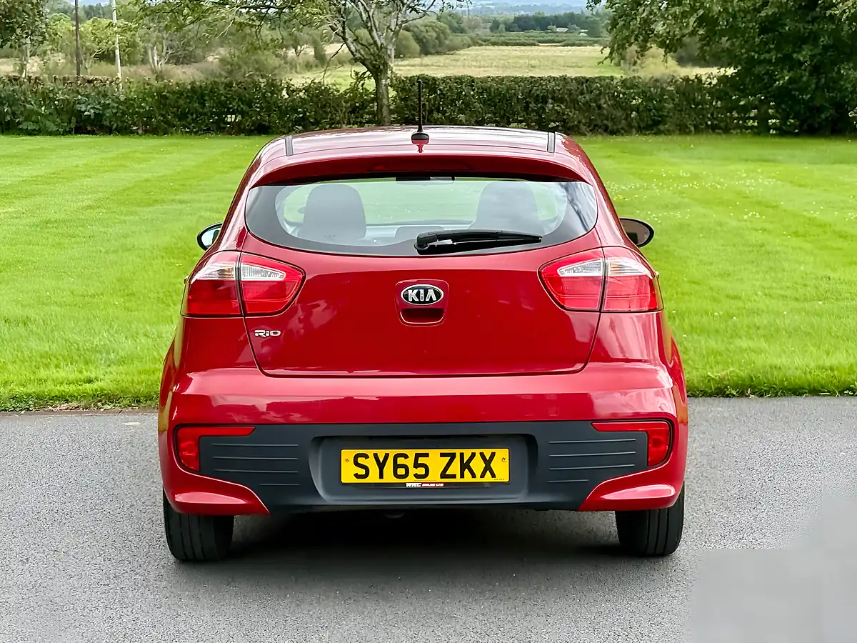 Used 2015 Kia Rio Air Red - Interior and Exterior details 7