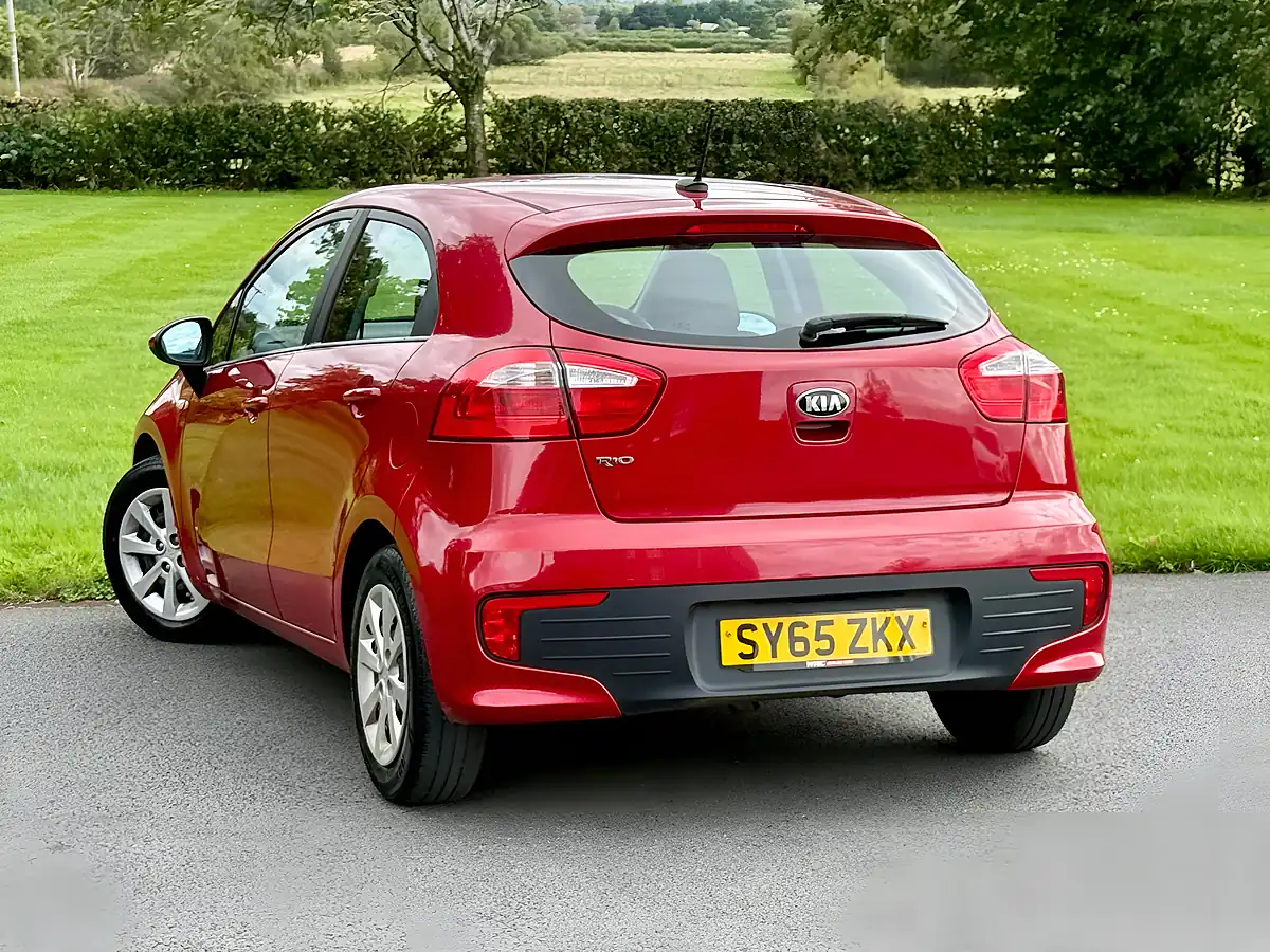 Used 2015 Kia Rio Air Red - Interior and Exterior details 8