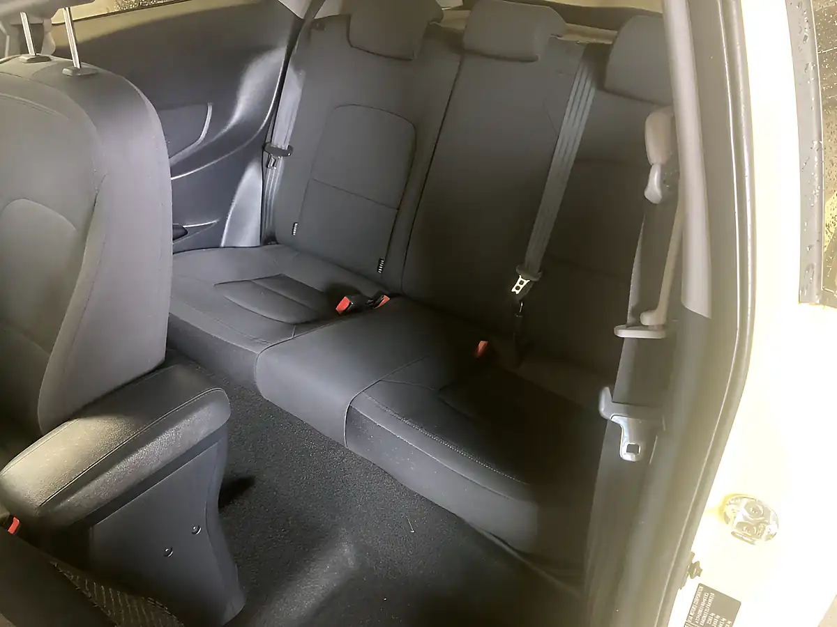 Used 2015 Kia Rio SR7 3DR Yellow - Interior and Exterior details 17