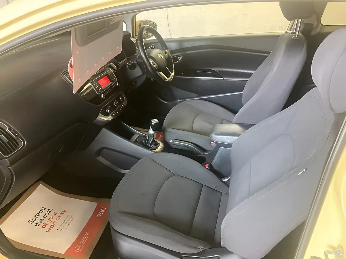 Used 2015 Kia Rio SR7 3DR Yellow - Interior and Exterior details 18