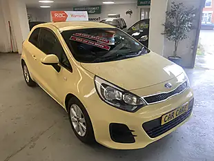 Used 2015 Kia Rio SR7 3DR Yellow - Interior and Exterior details 4