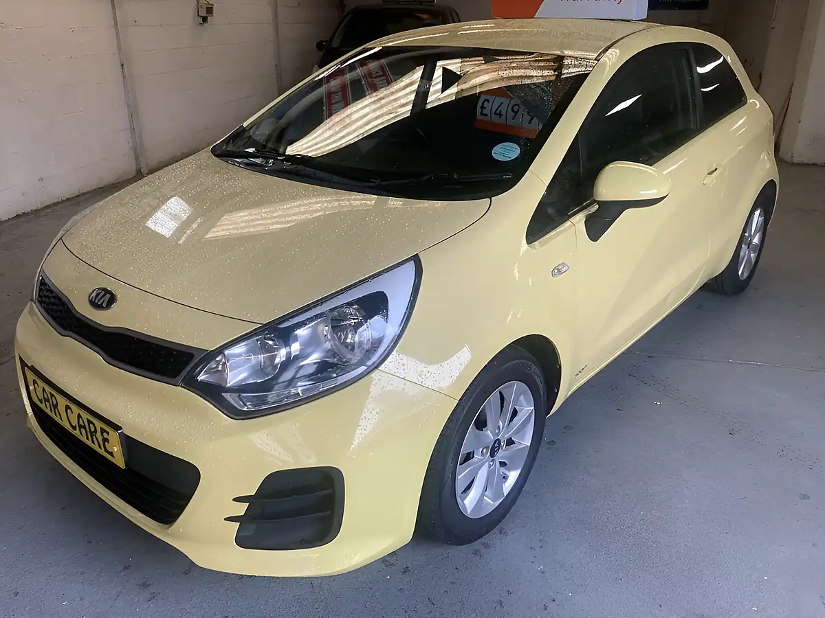 Used 2015 Kia Rio SR7 3DR Yellow - Interior and Exterior details 5