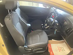 Used 2015 Kia Rio SR7 3DR Yellow - Interior and Exterior details 9