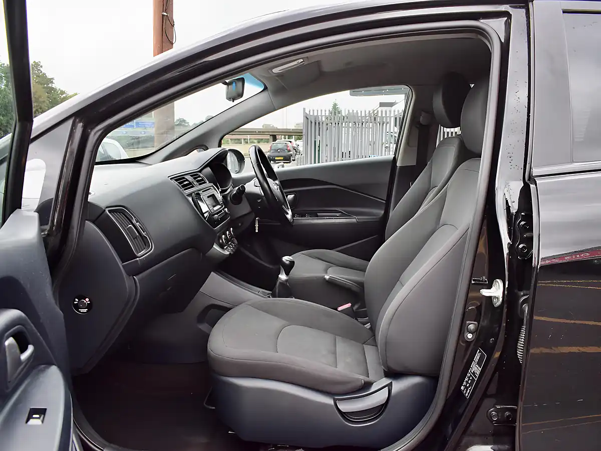 Used 2015 Kia Rio SR7 Black - Interior and Exterior details 13