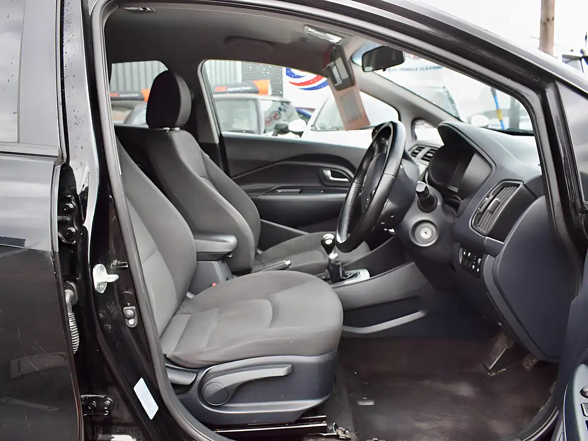Used 2015 Kia Rio SR7 Black - Interior and Exterior details 15