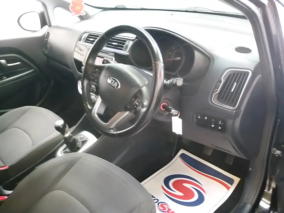 Used 2015 Kia Rio SR7 Black - Interior and Exterior details 13