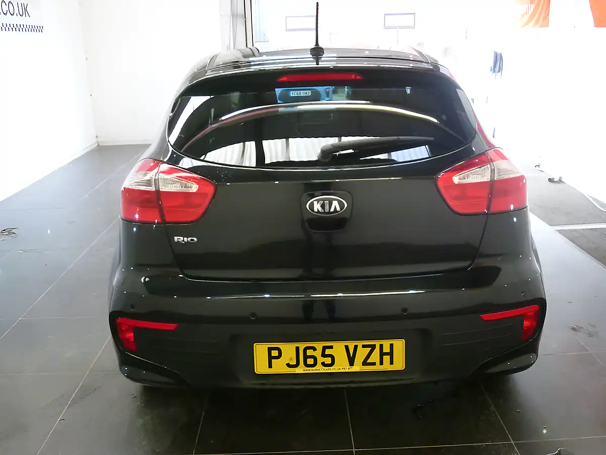 Used 2015 Kia Rio SR7 Black - Interior and Exterior details 7