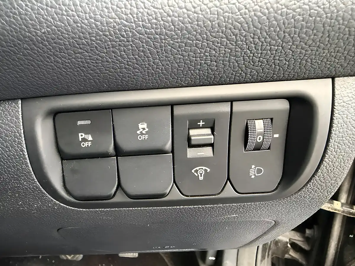 Used 2015 Kia Rio SR7 Black - Interior and Exterior details 11