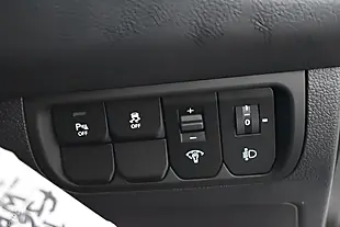 Used 2015 Kia Rio SR7 Clear White - Interior and Exterior details 10