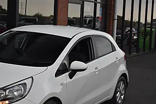 Used 2015 Kia Rio SR7 Clear White - Interior and Exterior details 11