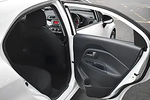 Used 2015 Kia Rio SR7 Clear White - Interior and Exterior details 12