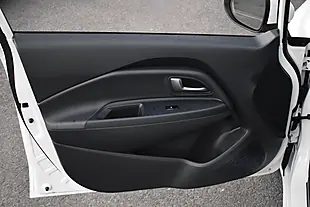 Used 2015 Kia Rio SR7 Clear White - Interior and Exterior details 14