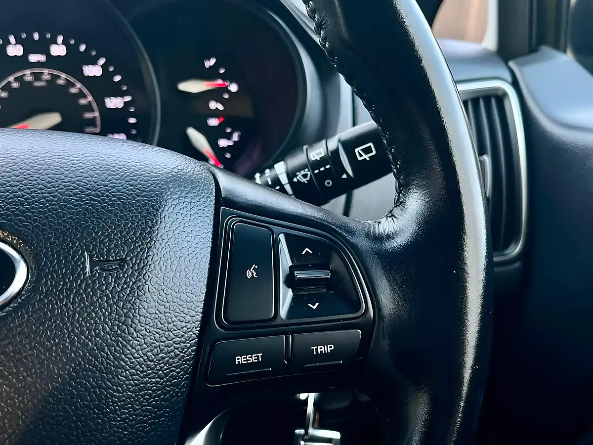 Used 2015 Kia Rio SR7 Midnight Black - Interior and Exterior details 16