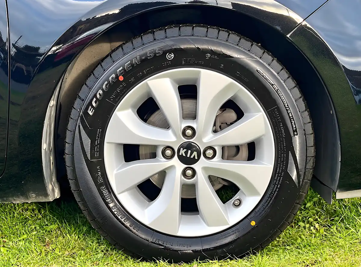Used 2015 Kia Rio SR7 Midnight Black - Interior and Exterior details 7