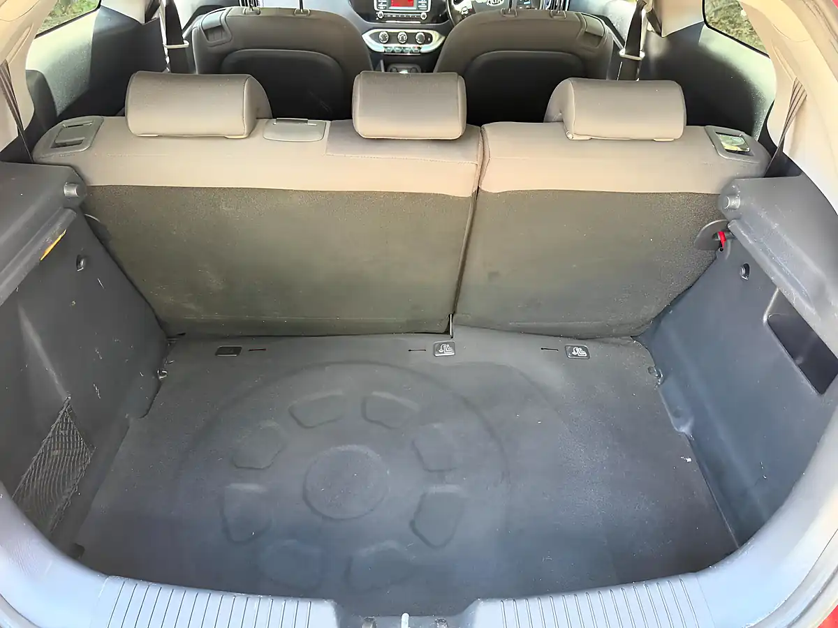 Used 2015 Kia Rio SR7 Red - Interior and Exterior details 10