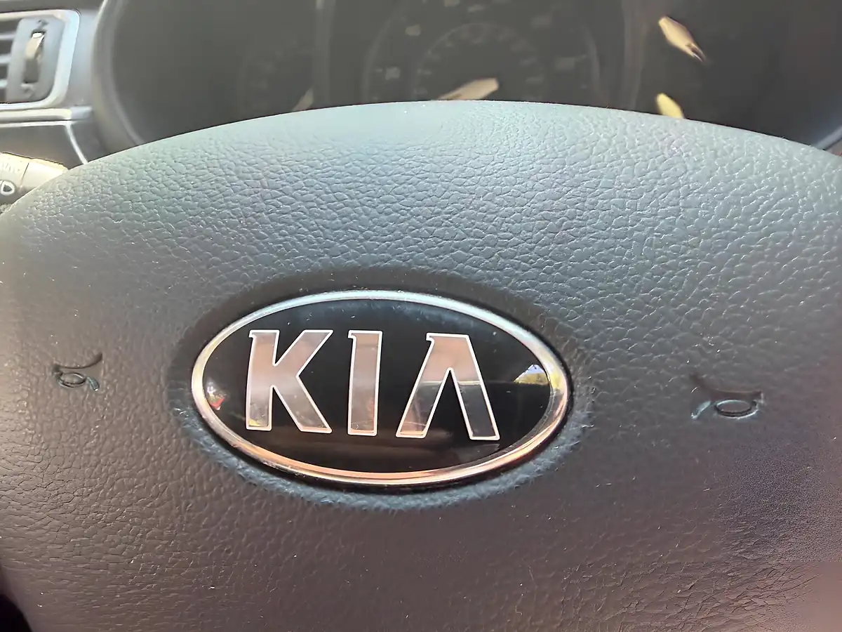Used 2015 Kia Rio SR7 Red - Interior and Exterior details 13